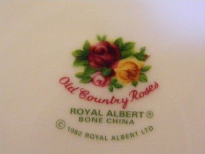ROYAL ALBERT OLD COUNTRY ROSE BONE CHINA 22 PC DINNERWARE SET 4 PLACE 
